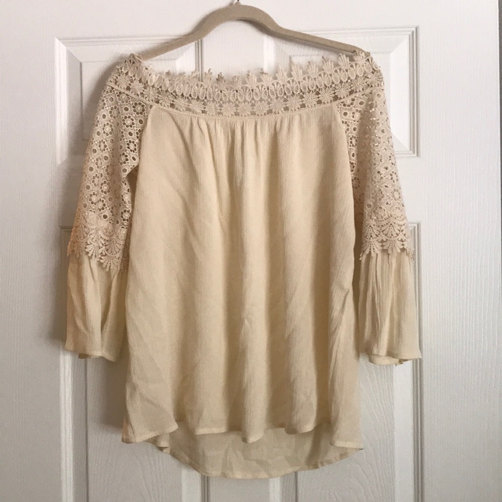 Off the shoulder top with crochet detailing! NWOT!